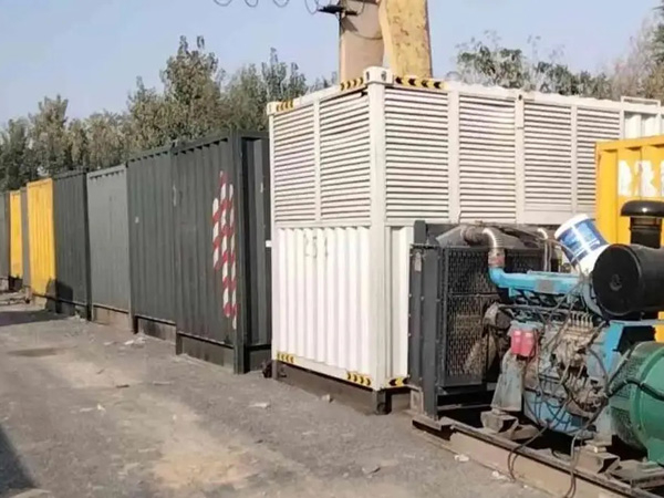 北京200KW柴油发电机机组每小时油耗是多少？