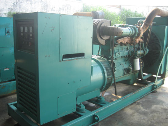 北京租赁发电机- 发电机碳刷磨损的原因是什么