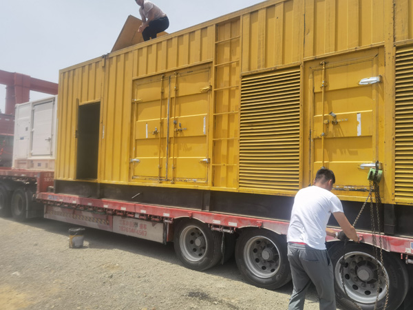 北京发电机出租100KW发电机需要什么规格的电缆线？